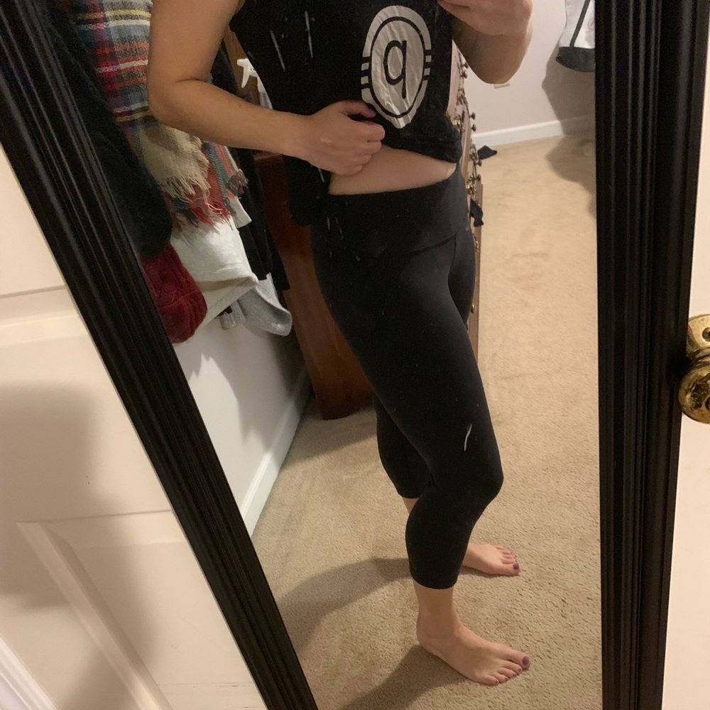 lulu leggings size 6 cropped